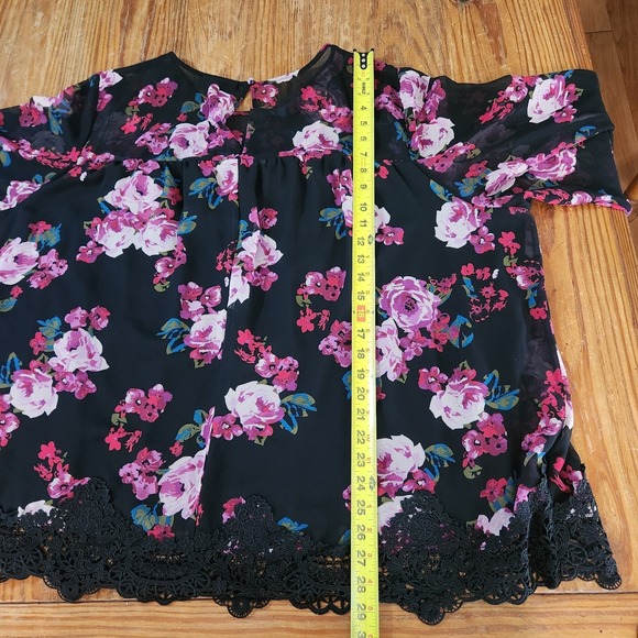 Lane Bryant Sz 26 4XL Black Floral Blouse Tunic Roses Lace Trim Mesh 1/2 Sleeve - Picture 7 of 14